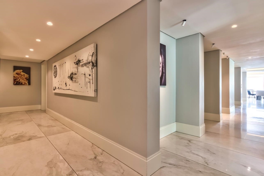 5 Bedroom Property for Sale in Bantry Bay Western Cape